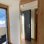 Neuner-3 By Interhome شقة