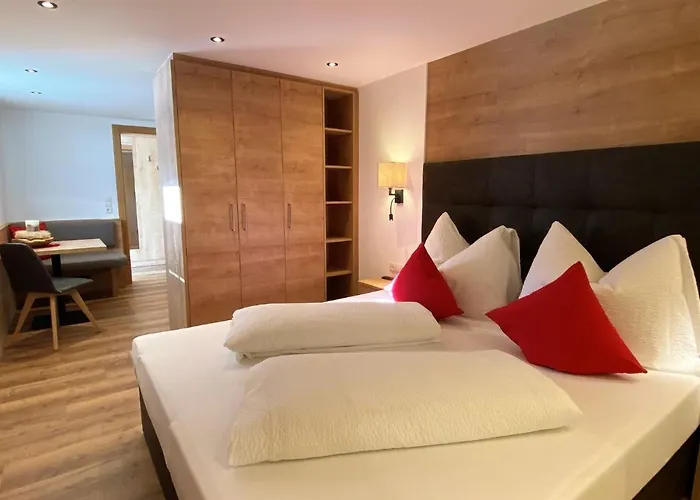 Neuner-3 By Interhome